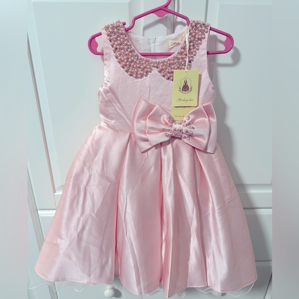 Formal toddler 2T dress. For special occasion or pageants brand new with tag.